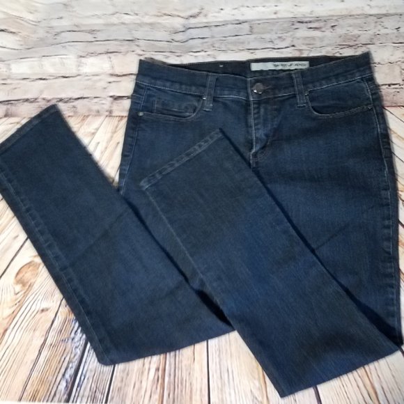 DKNY Denim - DKNY Straight Jeans, 5-Pocket Design, size 4x30